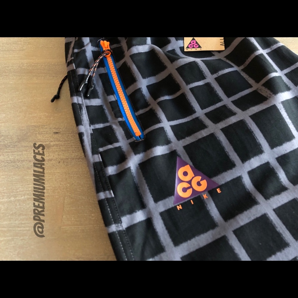 NIKE LAB ACG WOVEN AOP PANT | FALL 2018 RELEASE - Picture 2 of 7